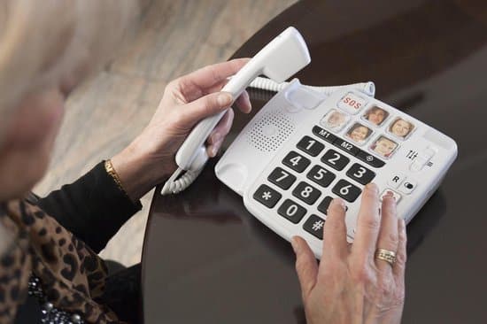 telefoon met grote toetsen en foto's - cadeau voor ouderen